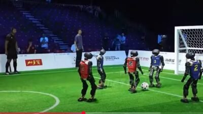 Futebol de robôs em Pequim Crédito: Reprodução