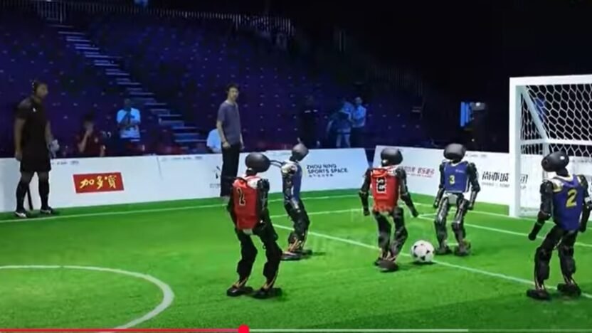 Futebol de robôs em Pequim Crédito: Reprodução